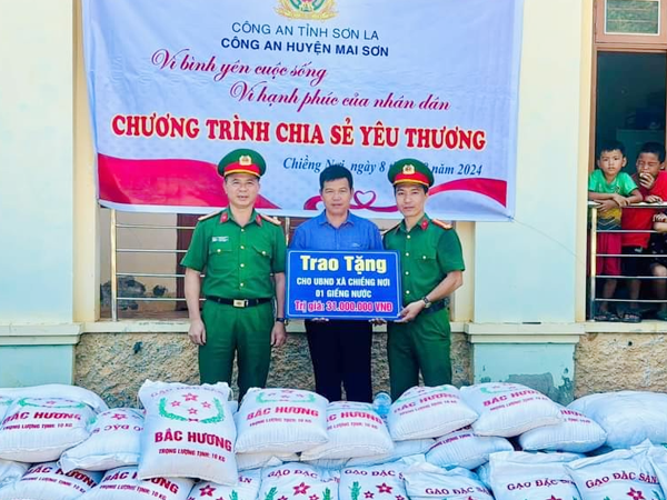 Tâm tư ngày mưa lũ “Làm gì để cứu đói đồng bào ngày mưa lũ”